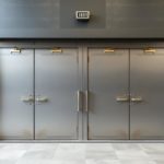 Стальные противопожарные двери: почему они важны и как выбрать свою