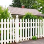 Забор из евроштакетника на дачу: красиво, надежно и без лишних хлопот
